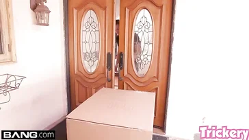 Peguei meu sobrinho se masturbando como um macaco, vou ensiná-lo.