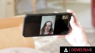 Ich treffe mich mit dem Fitnesstrainer zum Ficken und für einen Videoanruf mit seiner Freundin