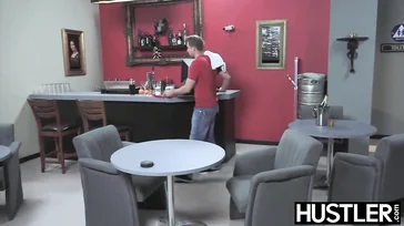 „Wollen Sie den Job?“ Ich muss mehr sehen als nur deine Tattoos.