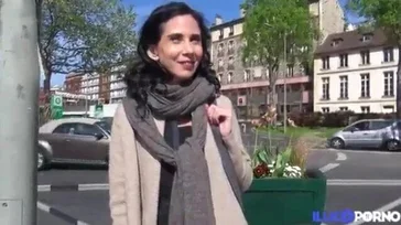 Ich werde Ihnen zeigen, wie wir in Frankreich Touristen behandeln.
