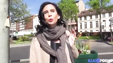 Ich werde Ihnen zeigen, wie wir in Frankreich Touristen behandeln.