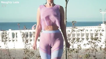 Delicie-se com essa bunda e essa buceta marcadas até o saco