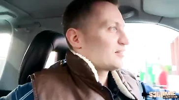 Die Mutter meiner besten Freundin gibt alles, wenn sie auf Reisen geht