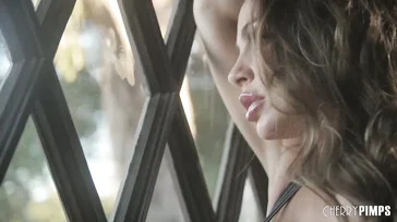 Qué rico como se enrollan estas dos bellezas y saborean coño