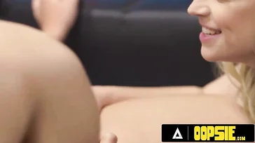 Essa mulher curte com 2 travestis fazendo um ménage bem gostoso