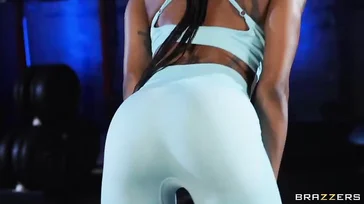 I'm going to put this black girl looking at Cuenca right now.