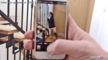 Va de mala manera a un casting y acaba con una polla en el culo