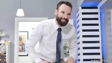 O que tenho de gordura, tenho de saída. Eu fodo vocês dois